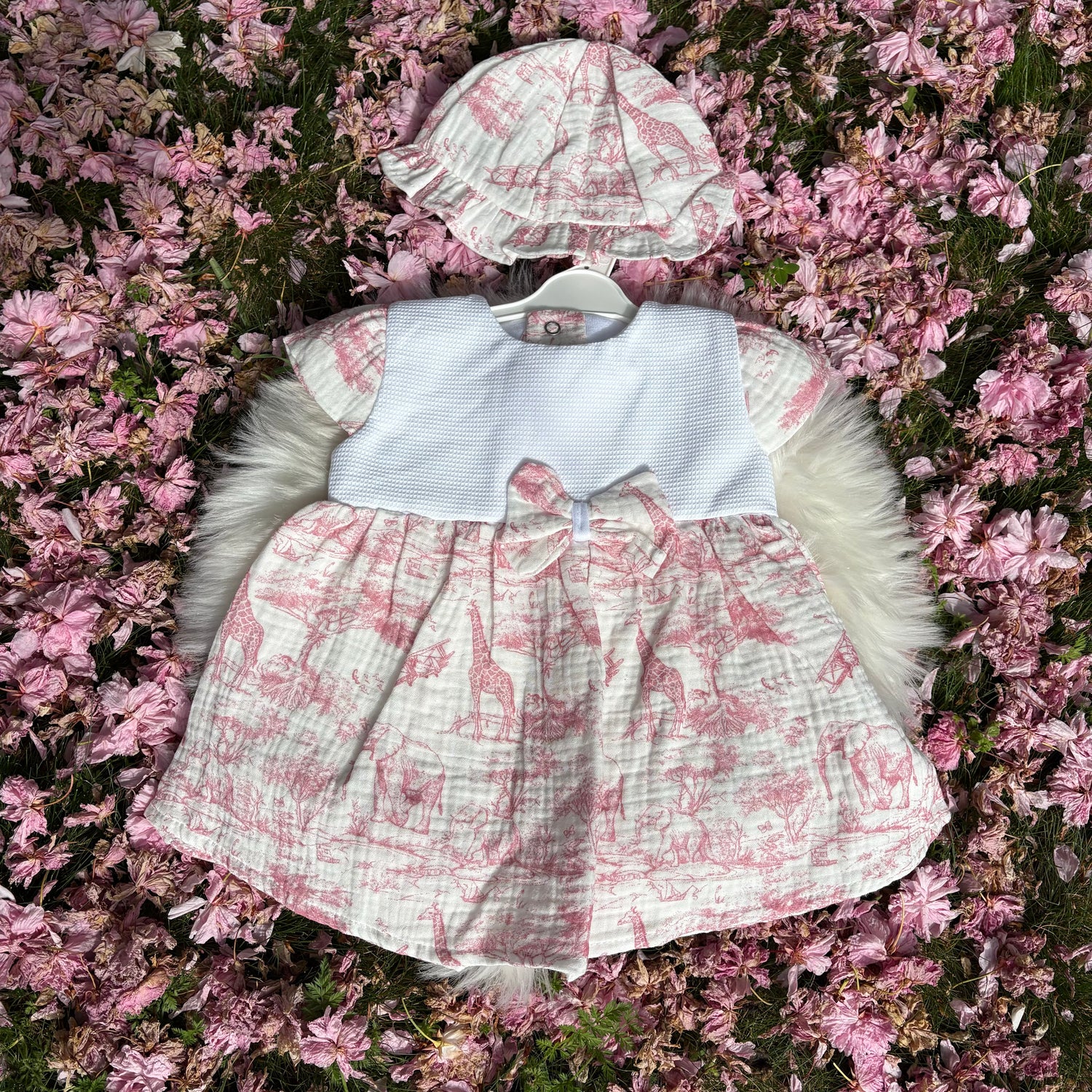 Robe petite fille avec Béguin