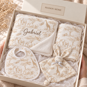 Coffret Douceur du quotidien toile de Jouy beige — exemple de broderie sur le plaid